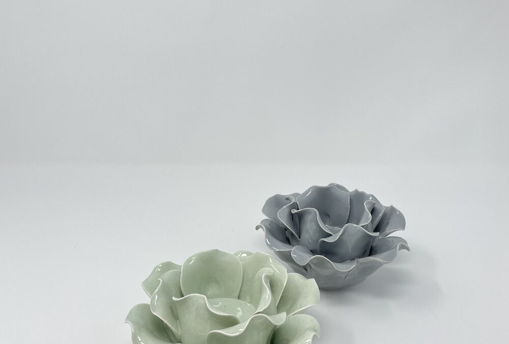 Kerámia nagy rózsa szürke