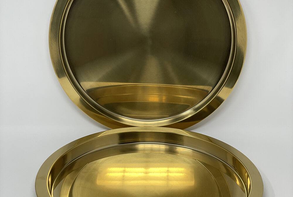 Arany szervírozó tálca