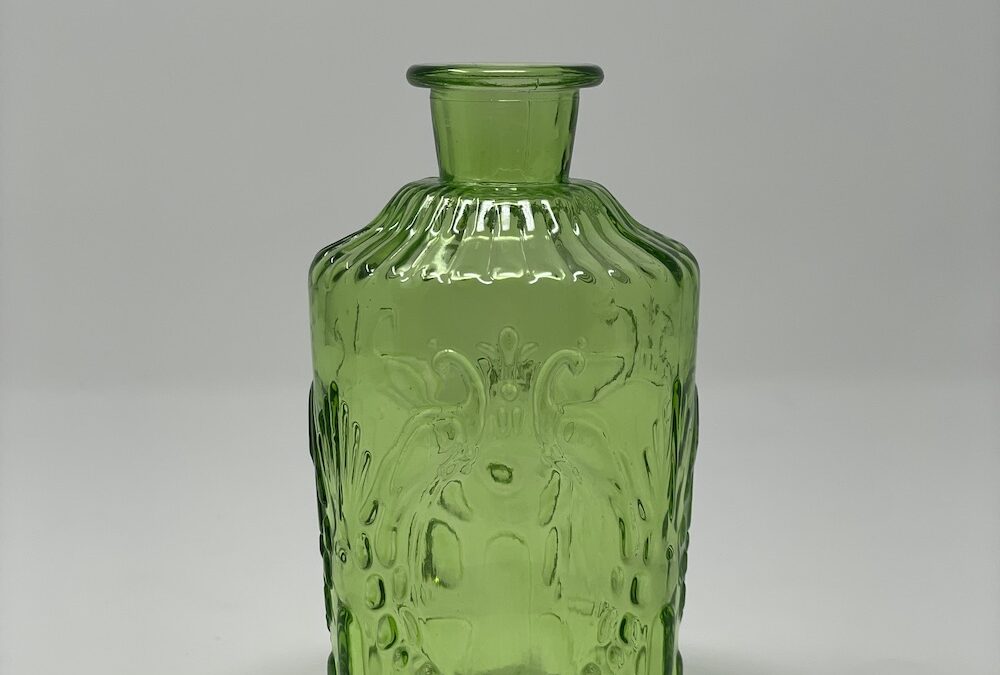 Zöld váza Viktória